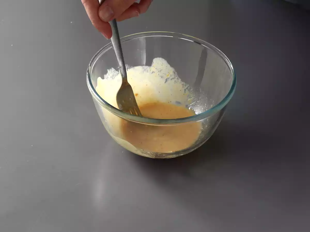 Sos de unt de arahide, perfect pentru salate