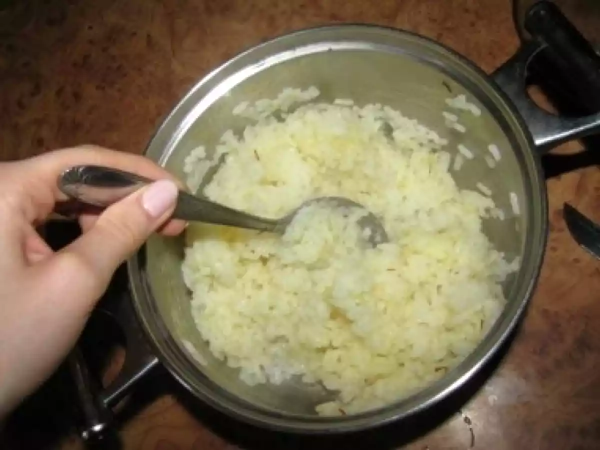 Sote de creveti cu orez auriu - poza 9