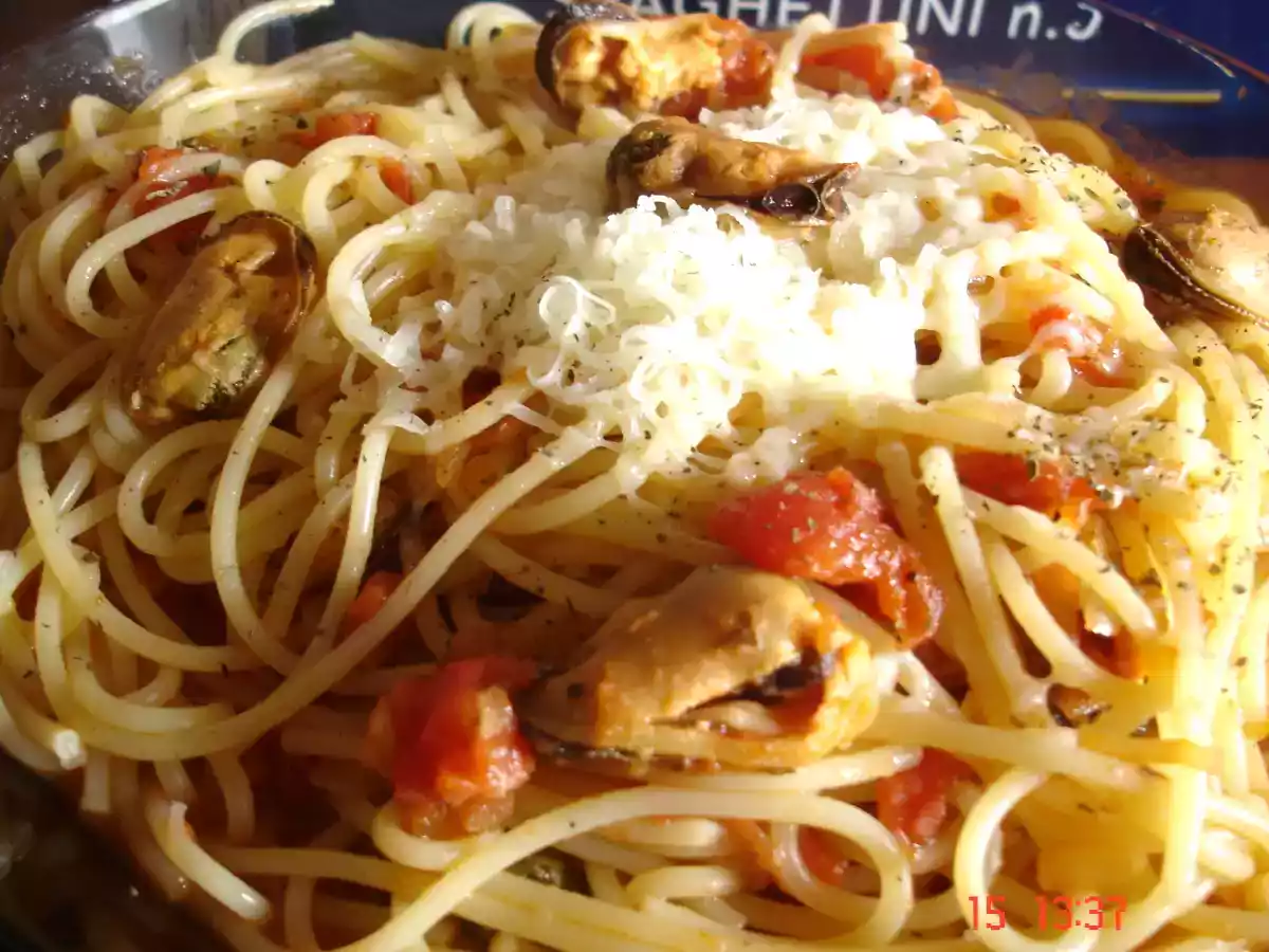 Spaghete cu carne de scoici