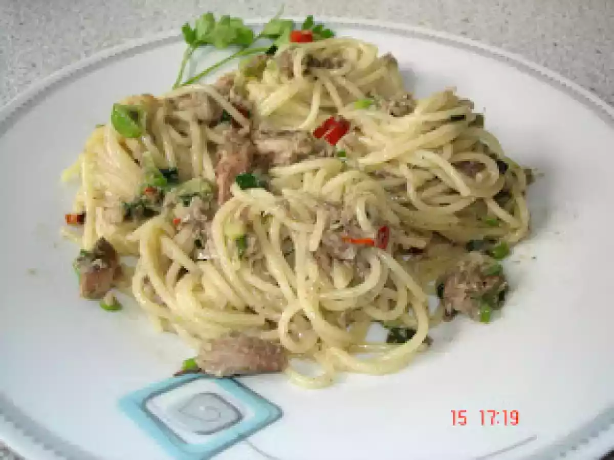 SPAGHETE CU SARDINE