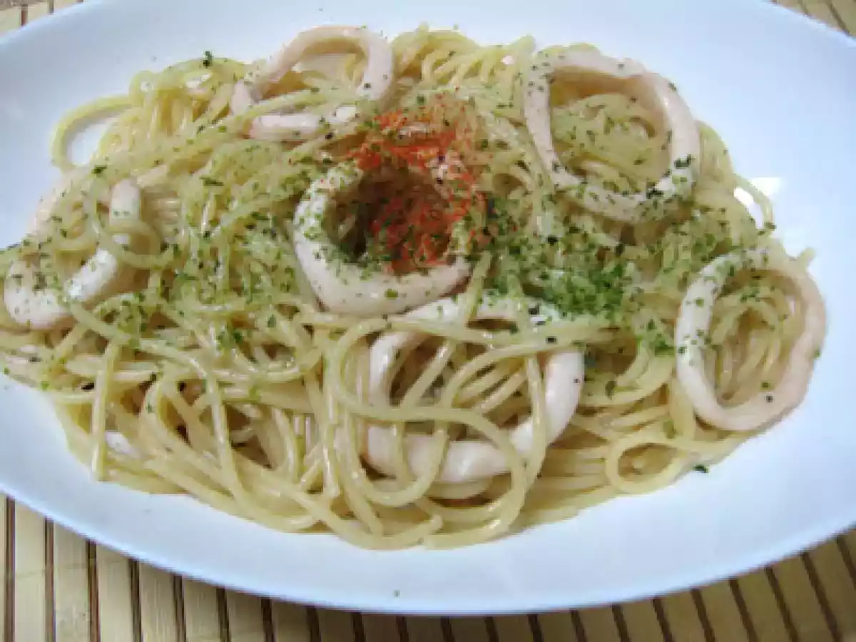 Spaghete cu sepie (ika)