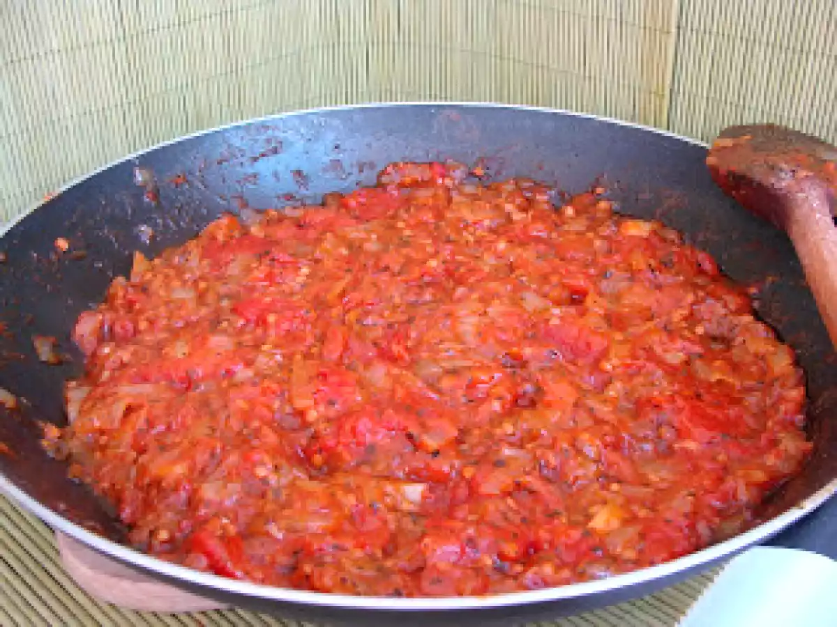Spaghete cu sos de rosii - poza 5