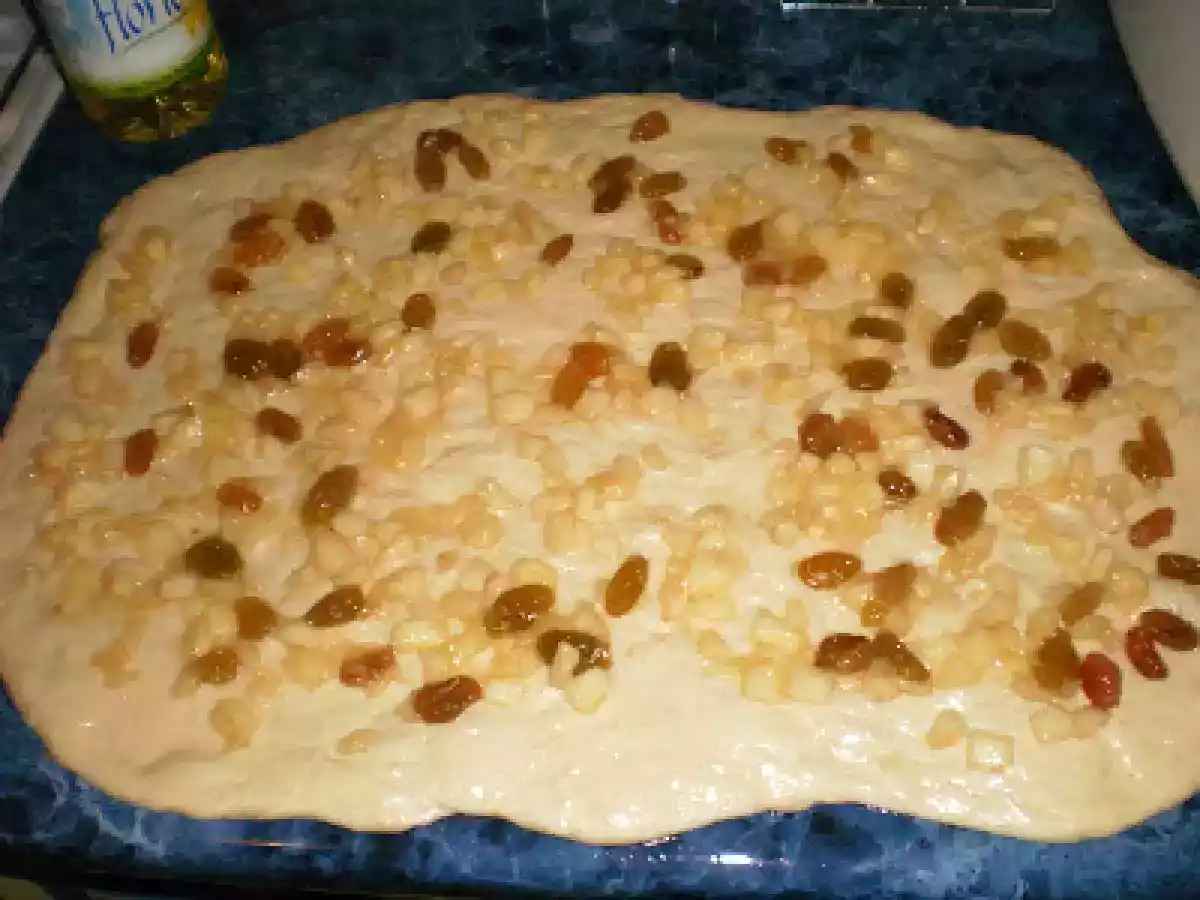 Spirale cu mere si stafide - poza 6