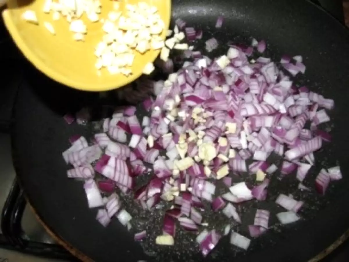 Stroganoff de ciuperci cu tarhon - poza 3