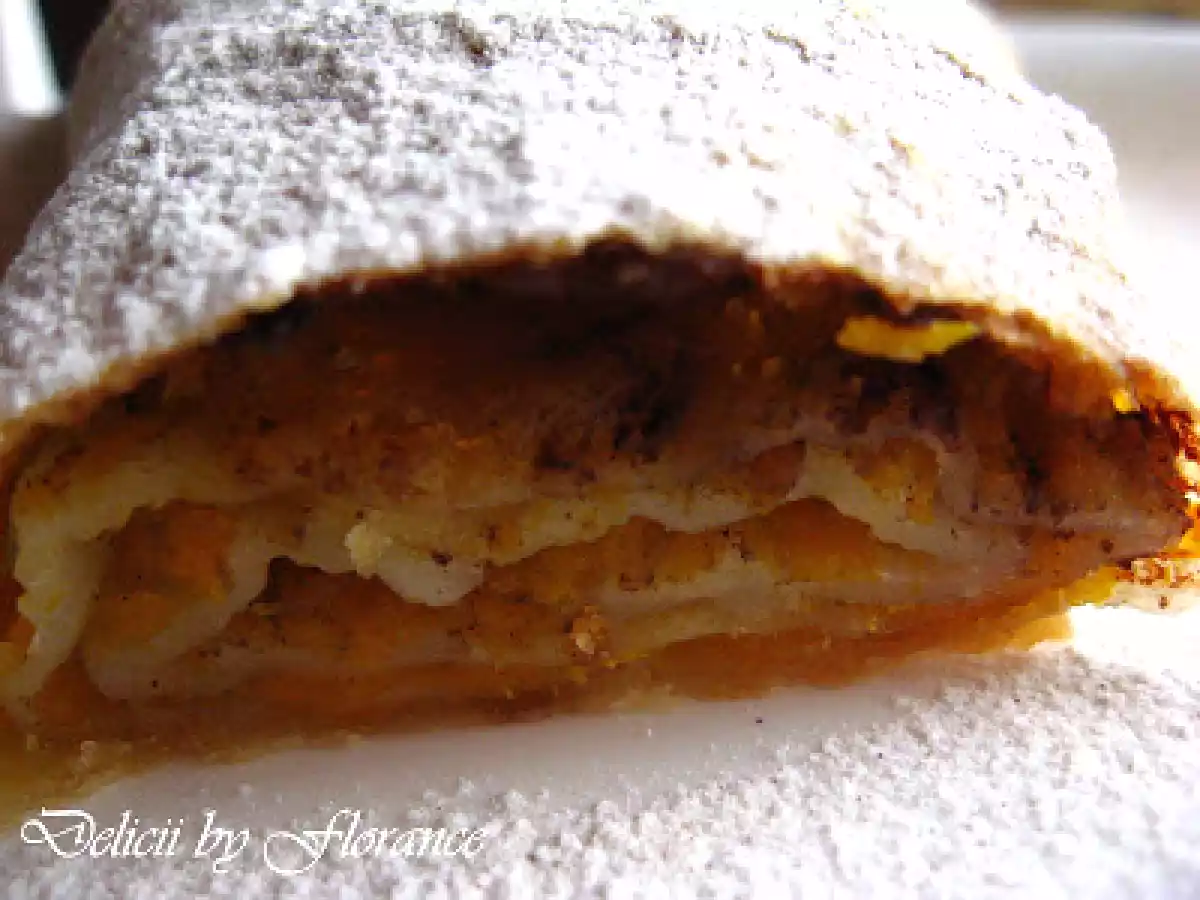 STRUDEL cu dovleac/mere
