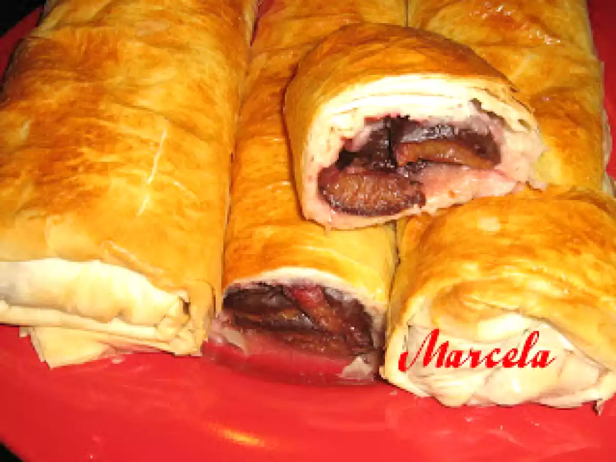 Strudel cu prune
