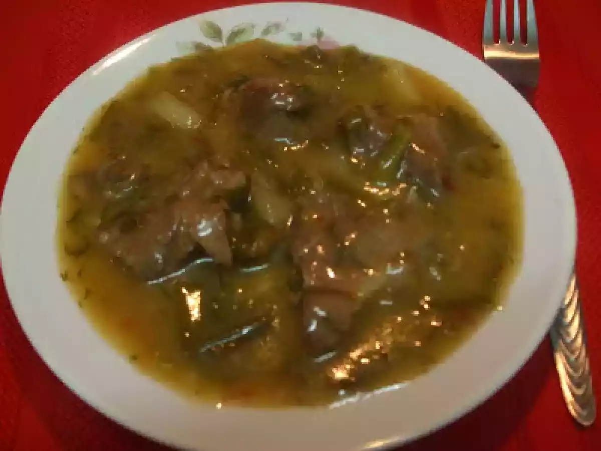 STUFAT CU CARNE DE PORC