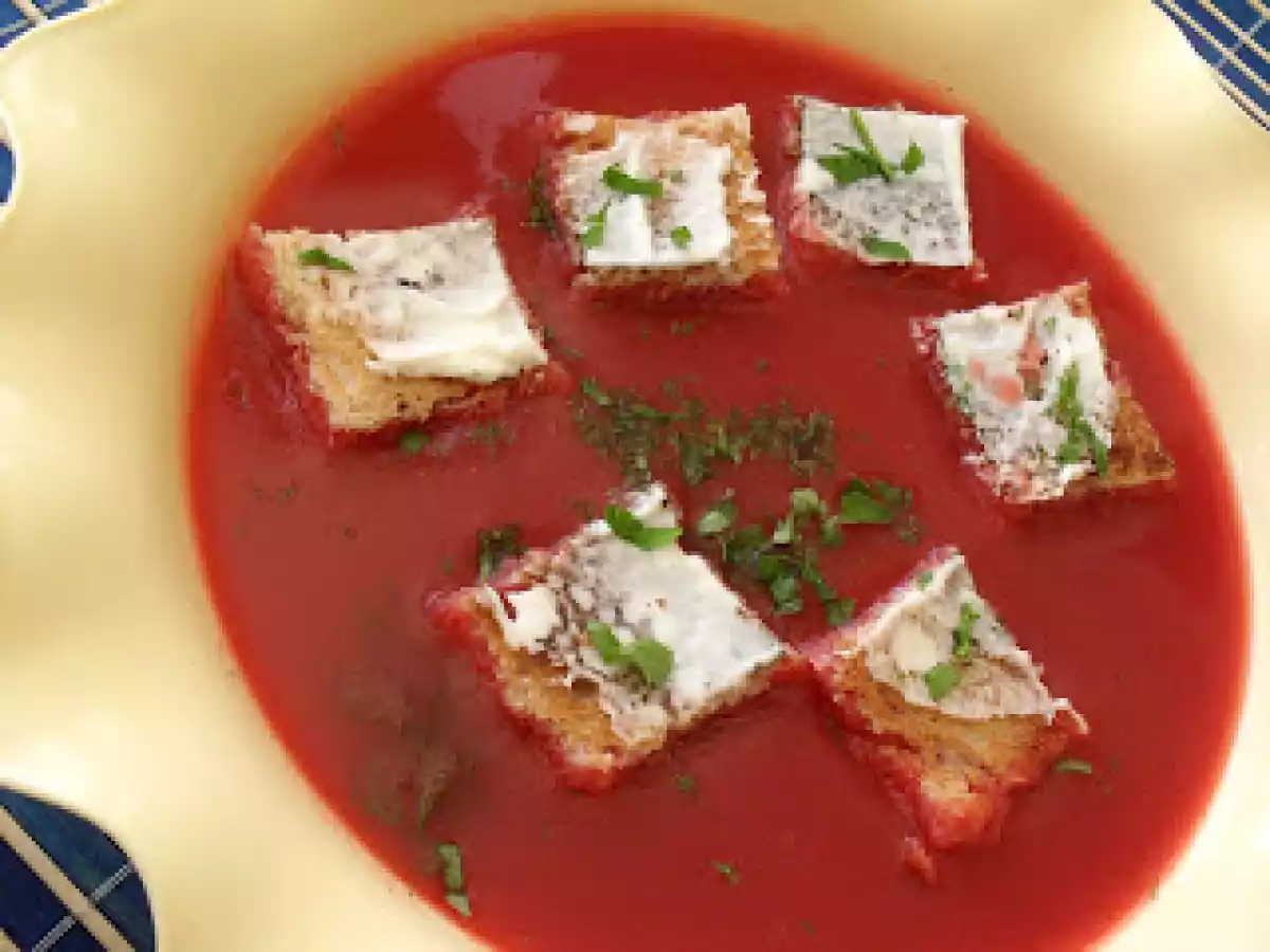 Supa crema cu sfecla, cartofi, mere