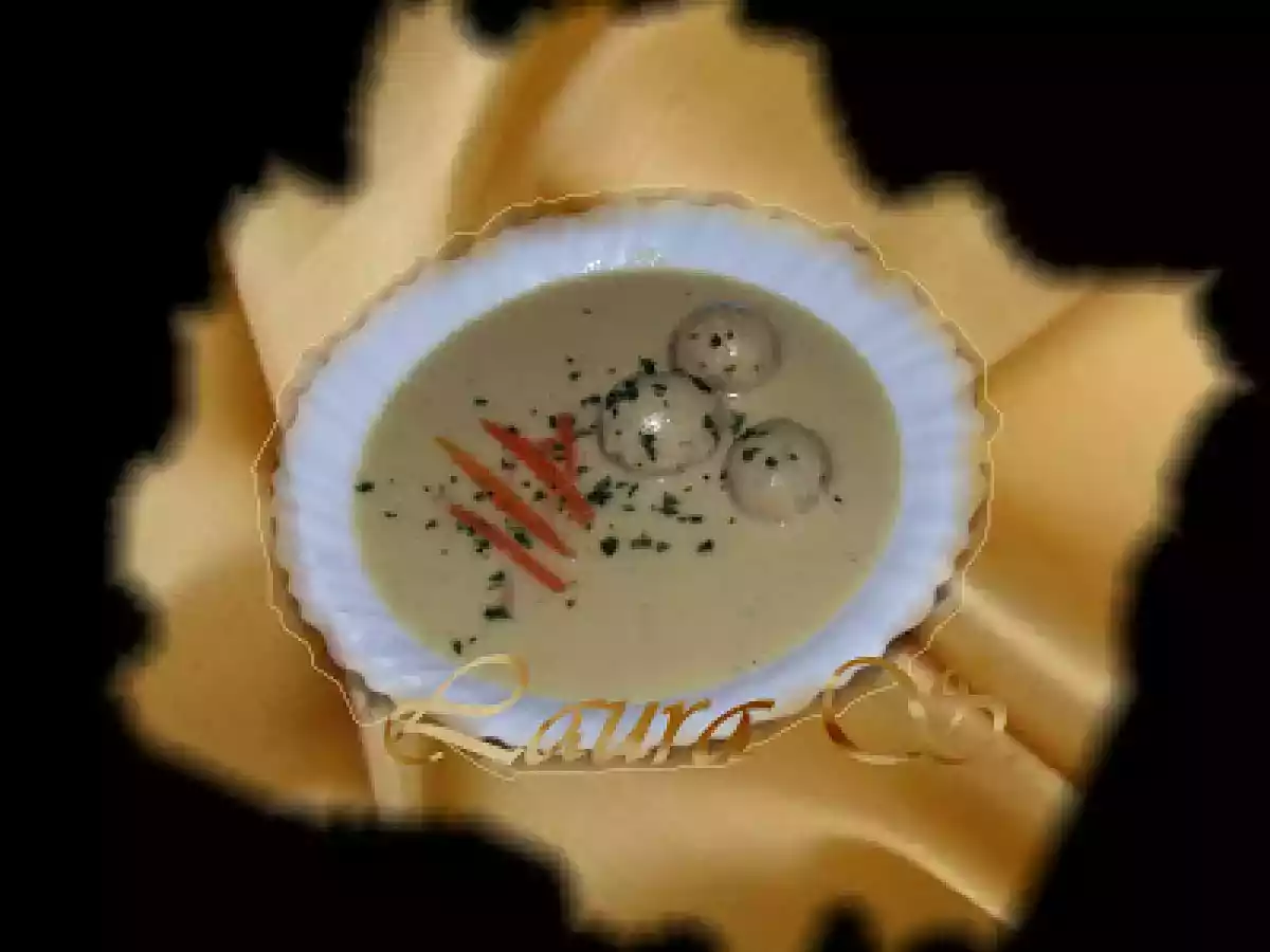 SUPA CREMA DE CONOIPIDA CU GALUSTE DIN PESMET