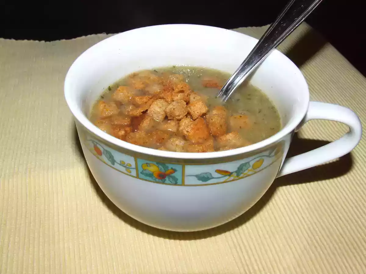 Supa crema de conopida si ciuperci