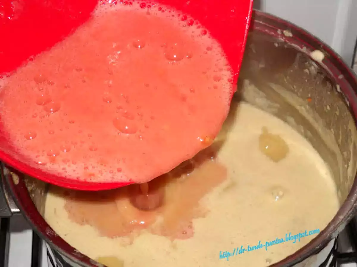 Supa crema de linte rosie cu galuste de branza (Montignac ) - poza 6