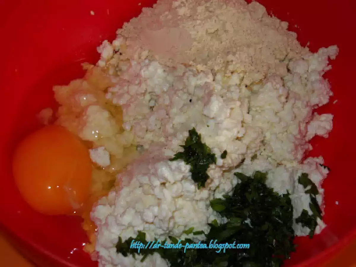 Supa crema de linte rosie cu galuste de branza (Montignac ) - poza 7