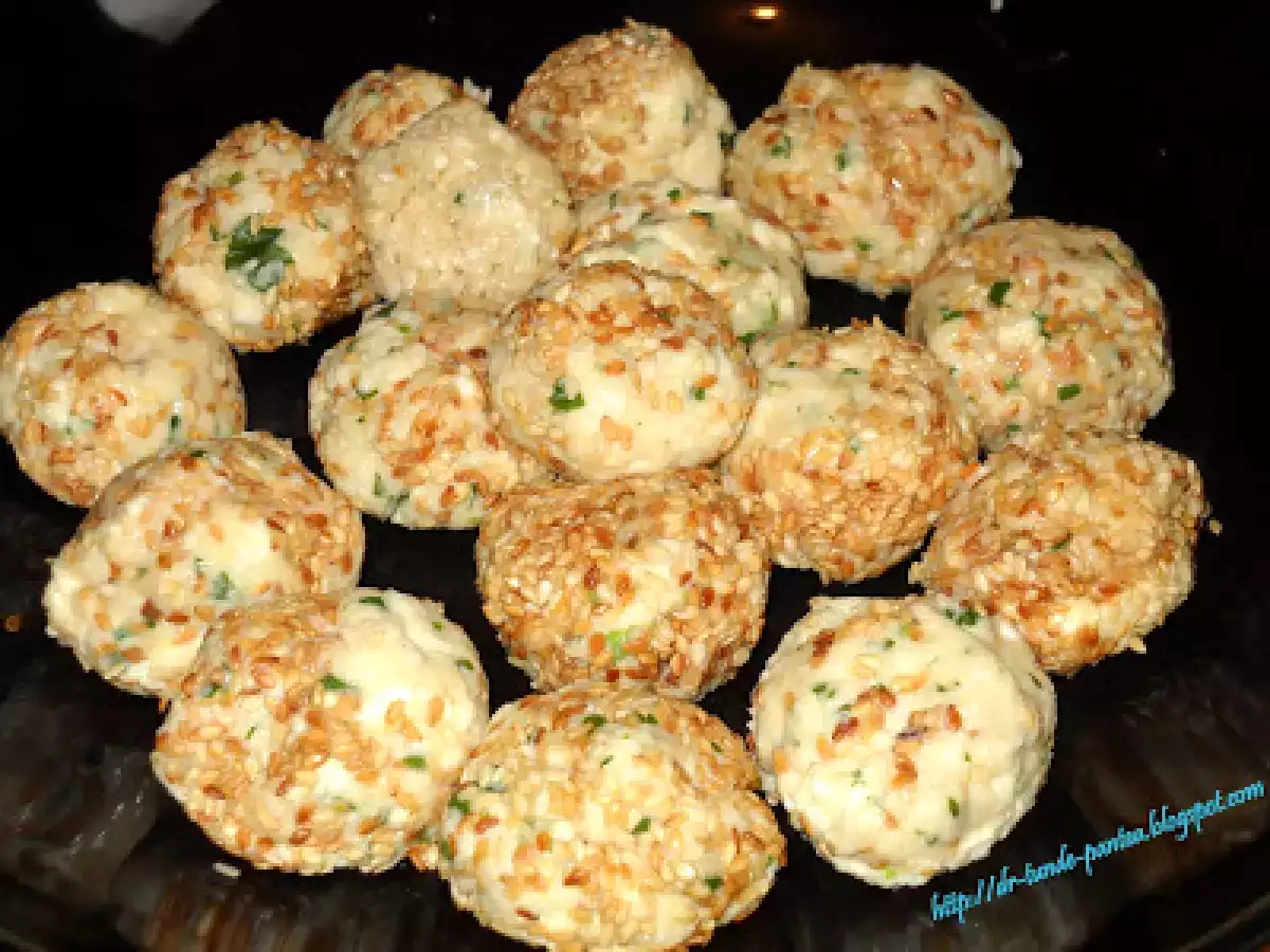 Supa crema de linte rosie cu galuste de branza (Montignac ) - poza 9