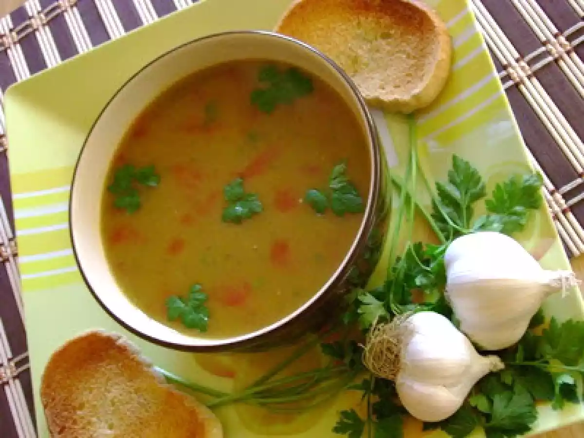 SUPA CREMA DE USTUROI CU LEGUME - poza 2