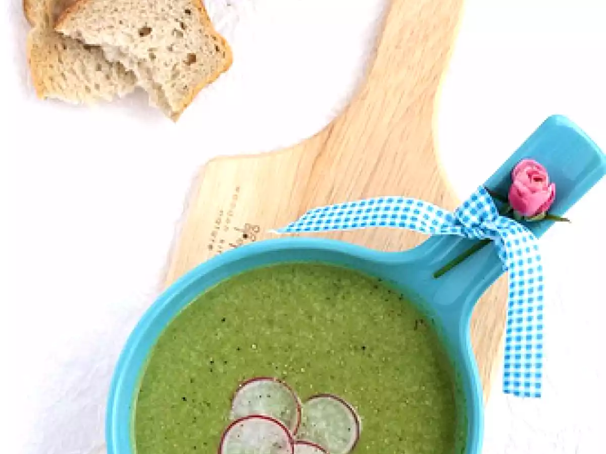 Supa-crema din frunze de ridichi