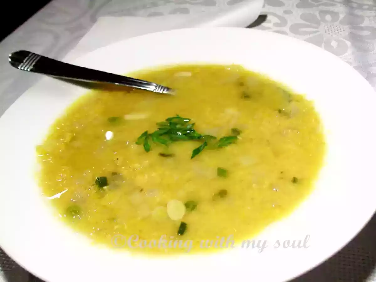 Supa cu linte rosie si lapte de cocos (Red Lentil Coconut Milk Soup)