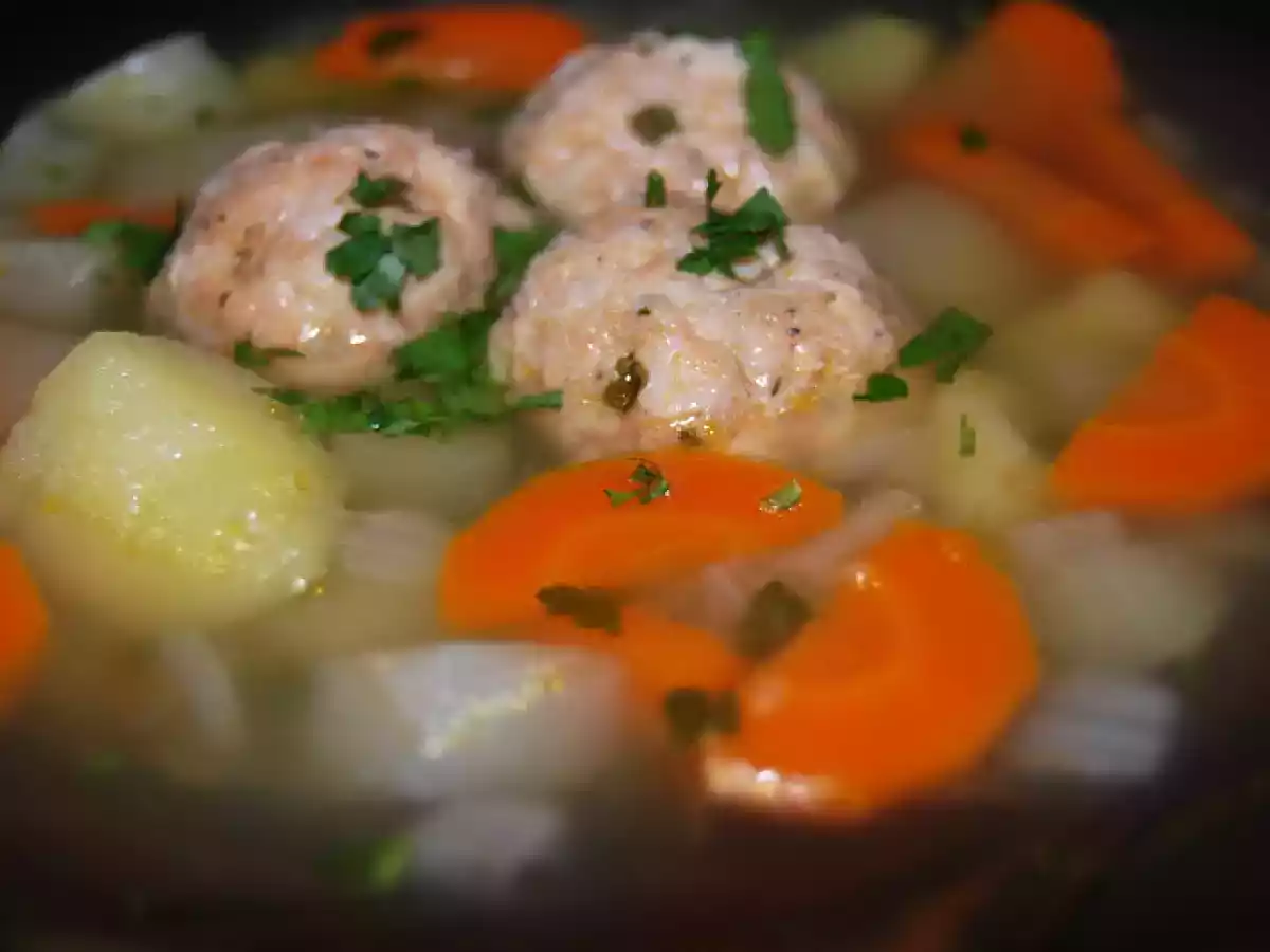 Supa cu perisoare de pui - poza 2