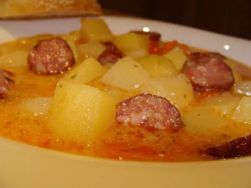 Supa De Cartofi Cu Carnati De Casa Rețetă Petitchef