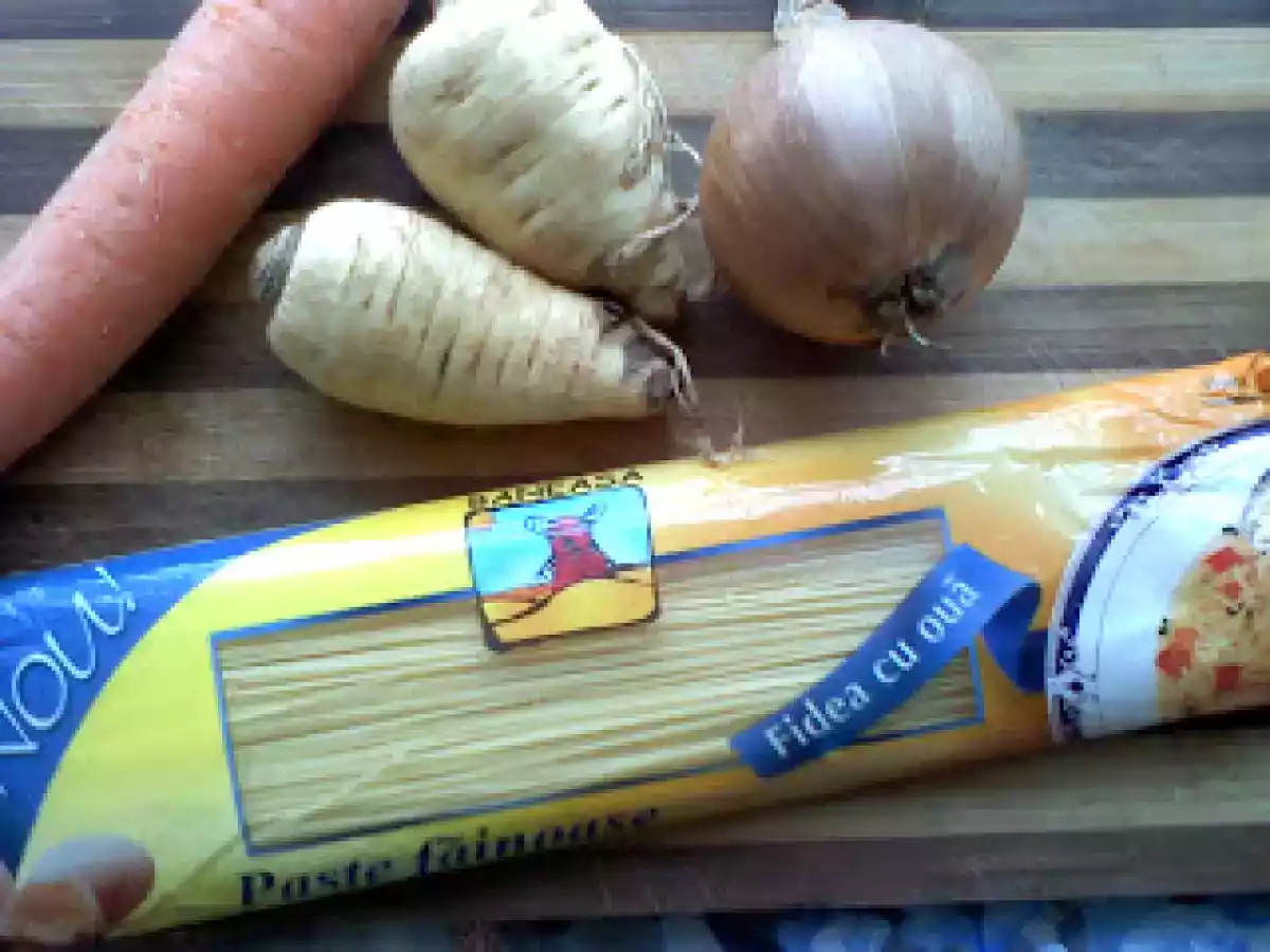 Supa de pui cu fidea - poza 4