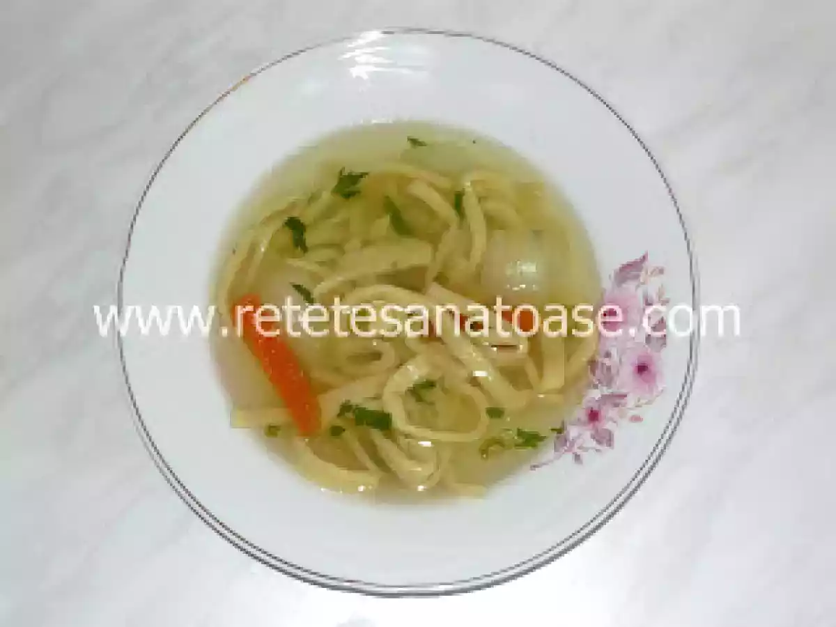 Supa de taitei de casa