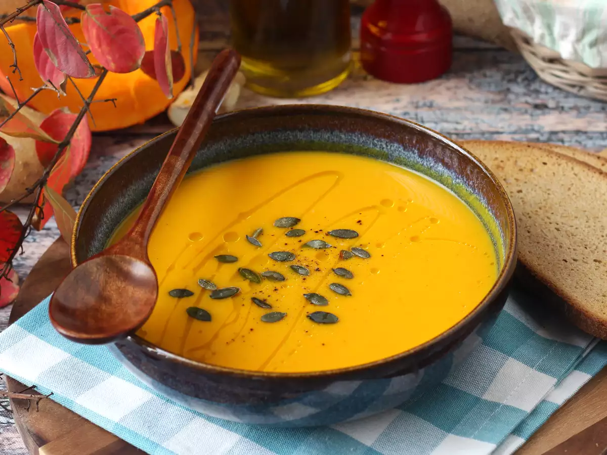 Supă germană de dovleac (Kürbissuppe), cremoasă și reconfortantă - poza 6