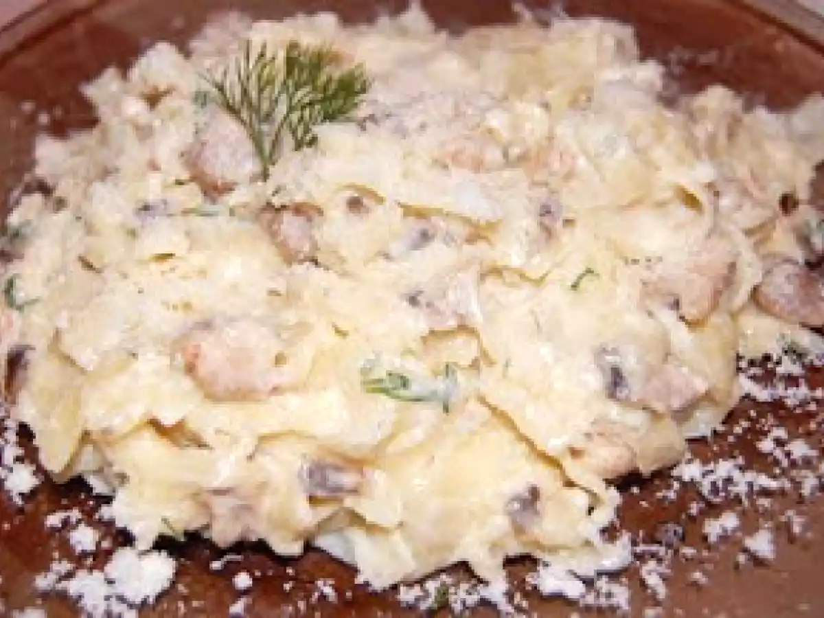 Tagliatele cu pui si ciuperci proaspete