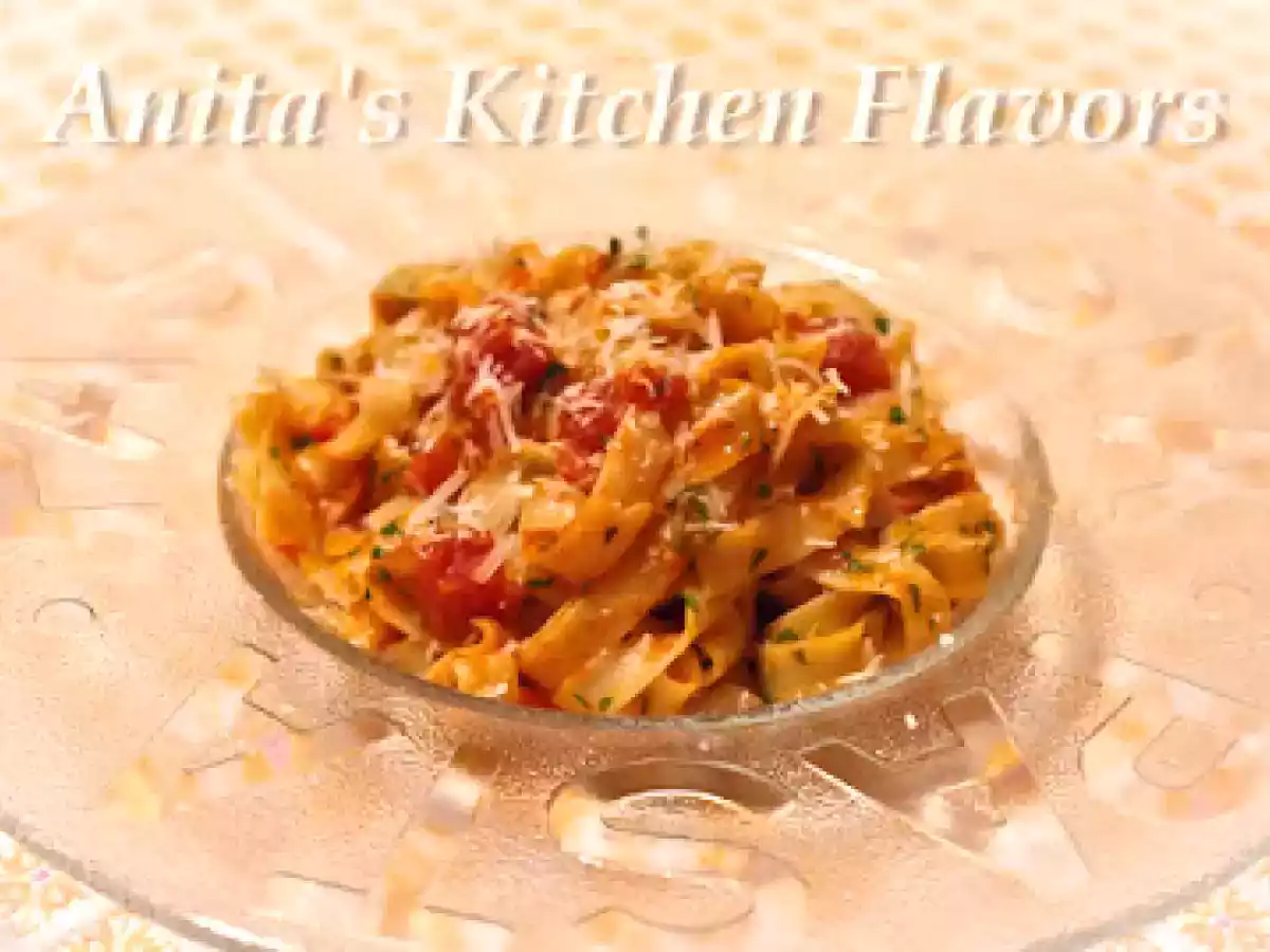 Tagliatelle con pomodoro e basilico - poza 3