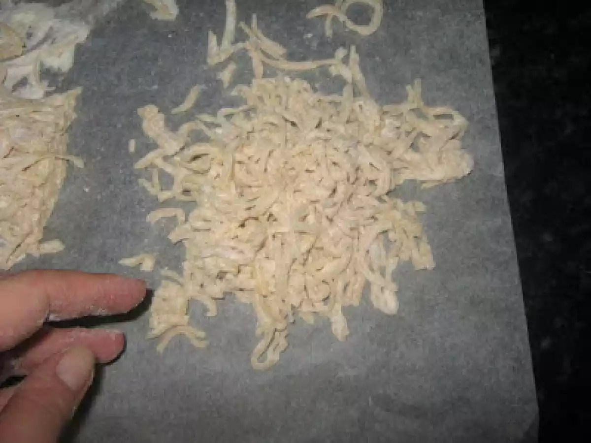 Taietei de casa la masina de facut paste - poza 2