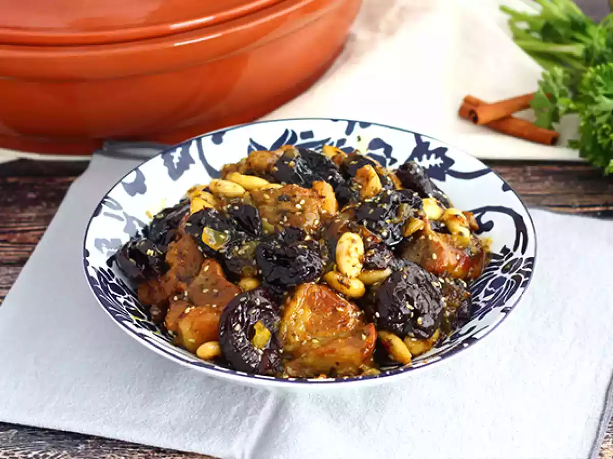 Tajine cu miel si prune uscate
