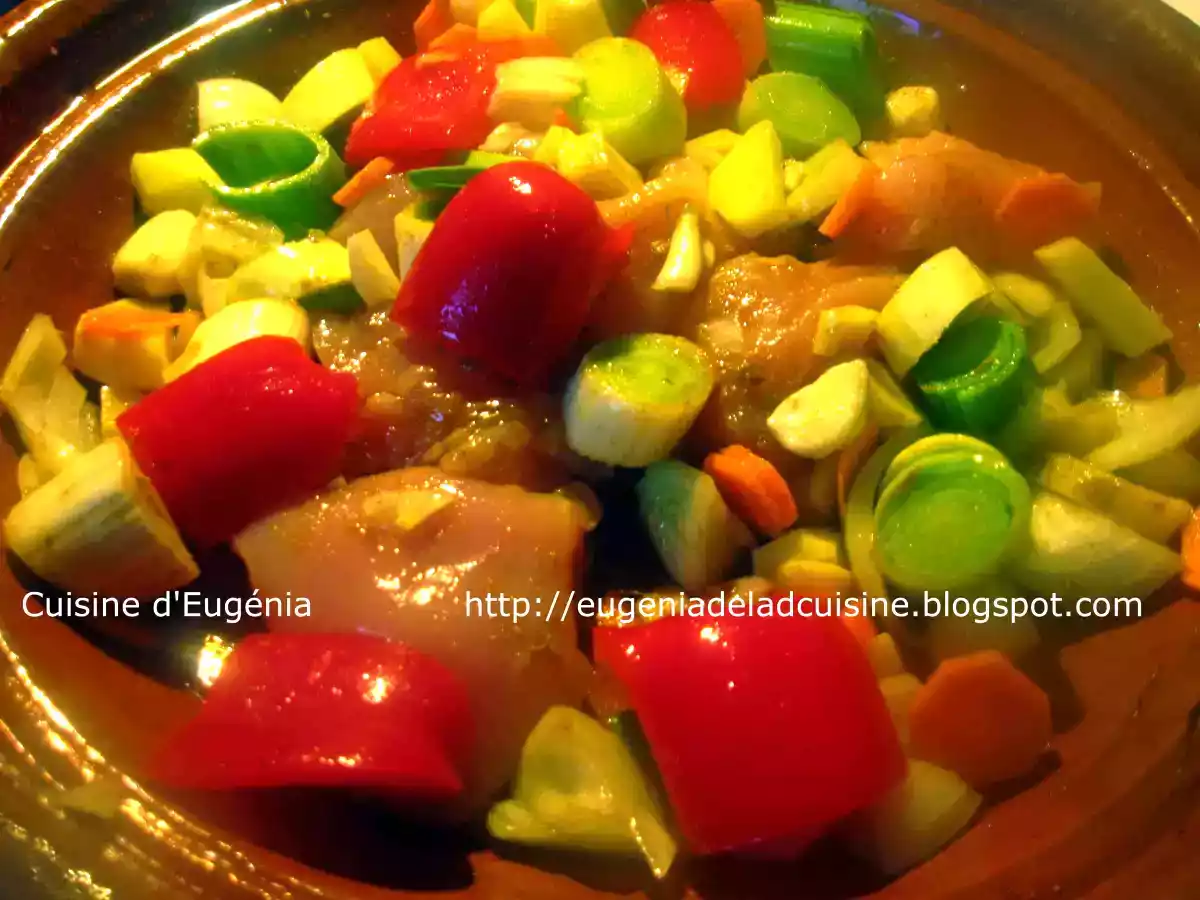 Tajine marocana de pui cu legume - poza 2