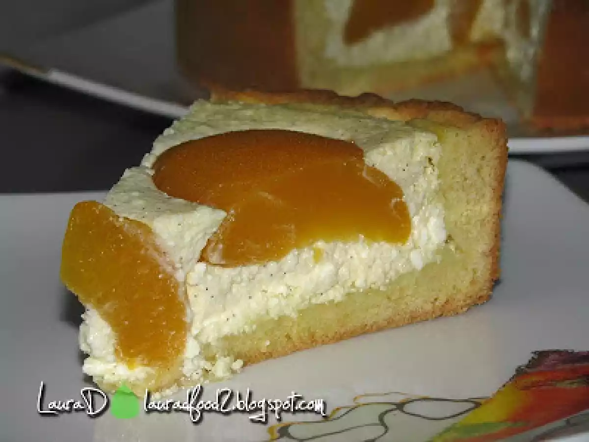 Tarta cu branza aromata cu vanilie si piersici - poza 2