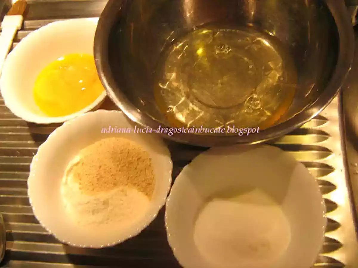 TARTA CU CAPSUNI SI FRISCA - poza 2