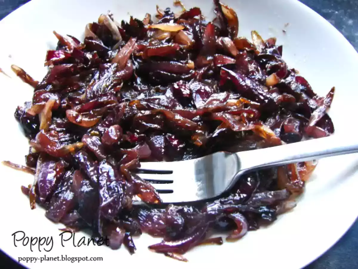 Tarta cu ceapa caramelizata si branza de capra - poza 4