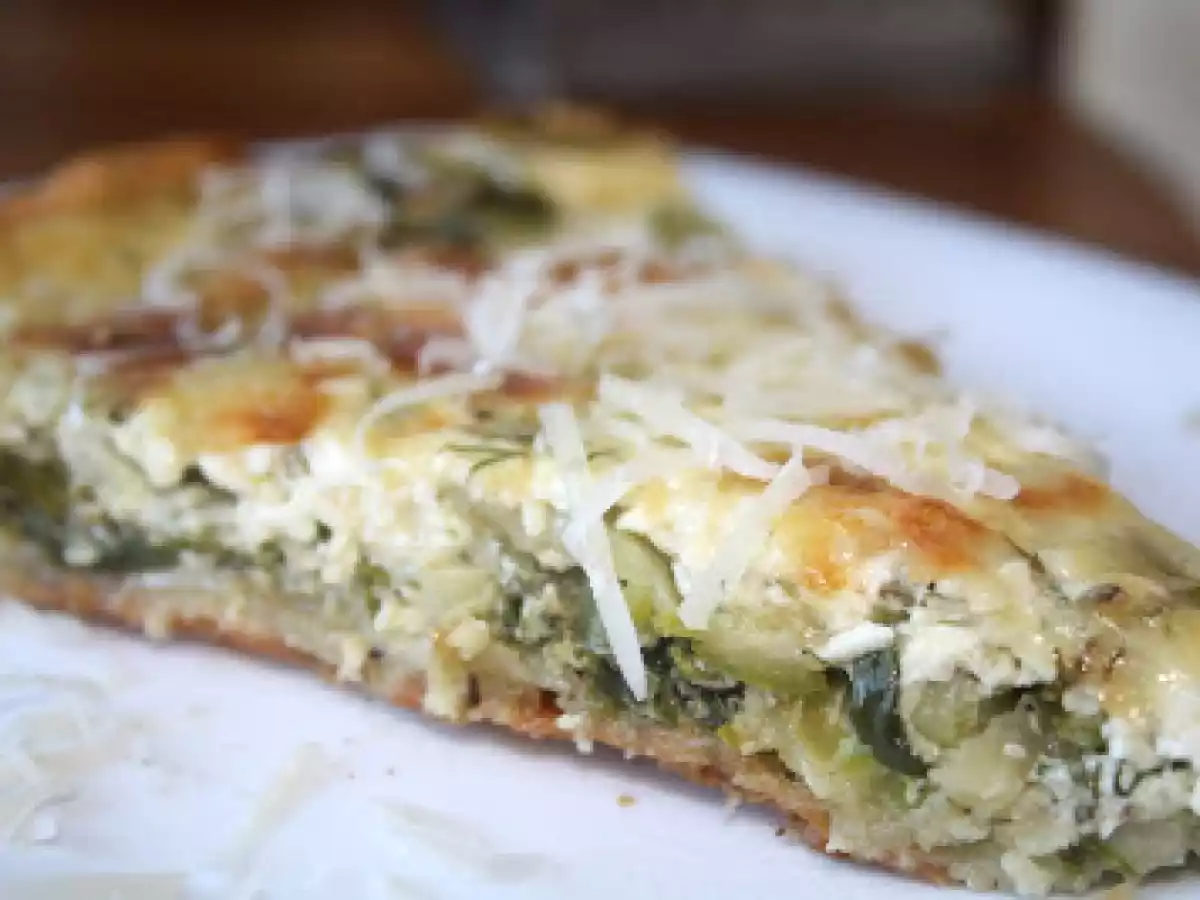 Tarta cu ceapa verde