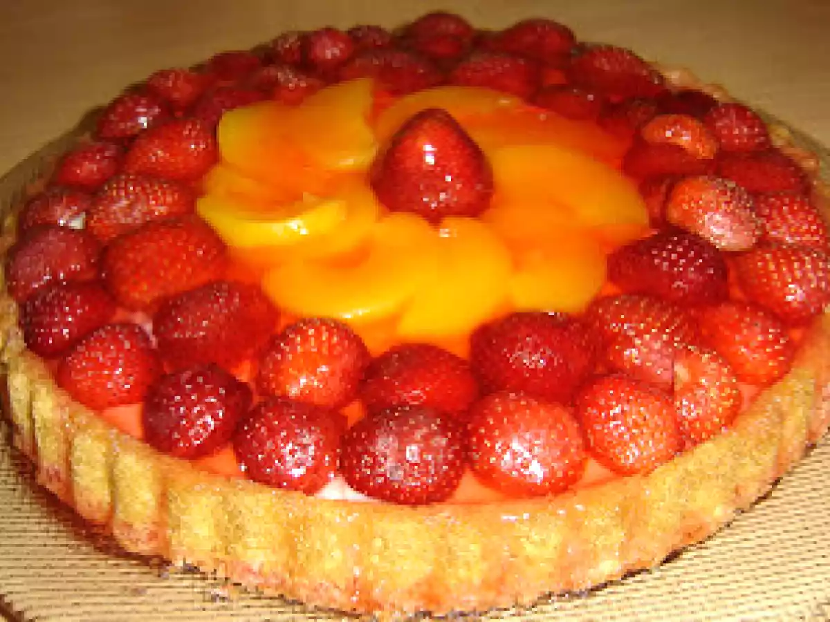 Tarta cu fructe (capsuni si piersici) - poza 2