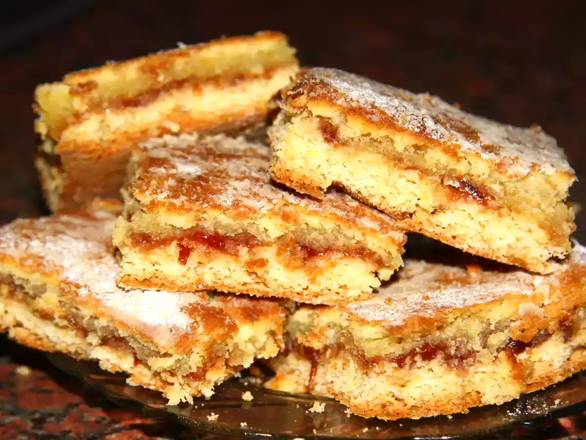 Tarta cu gem de prune si lamaie