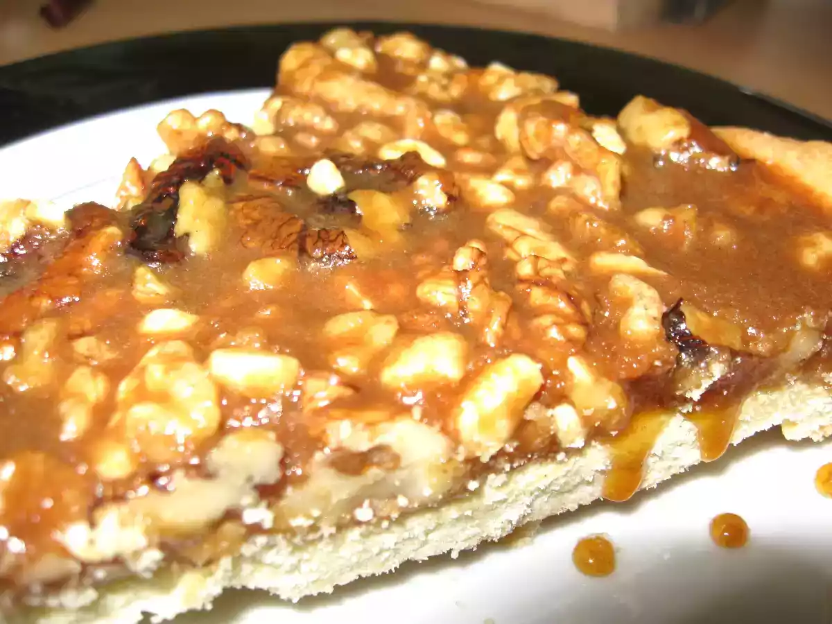 Tarta cu nuci si iz de invingatoare ? Laura Calder