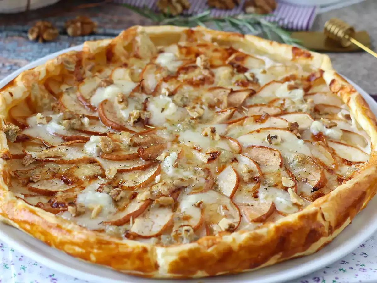 Tartă cu pere, gorgonzola și nuci - poza 2