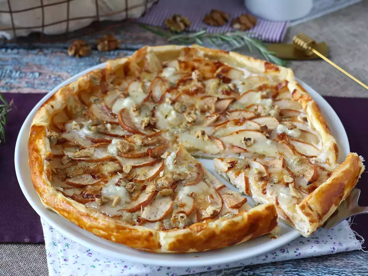 Tartă cu pere, gorgonzola și nuci - poza 4