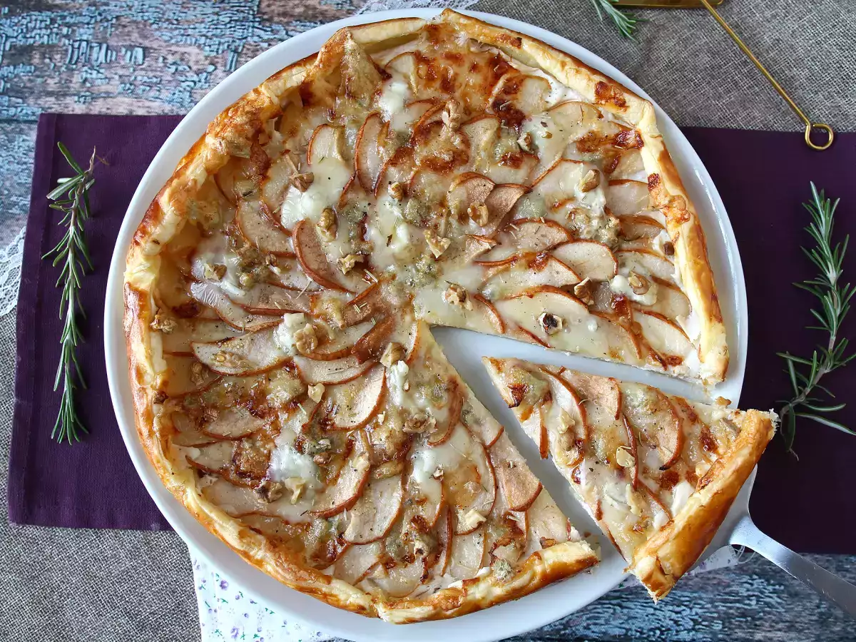 Tartă cu pere, gorgonzola și nuci - poza 7