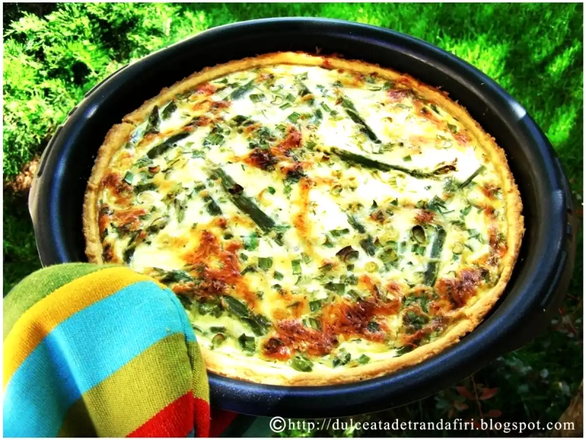 Tarta cu sparanghel si somon fumé