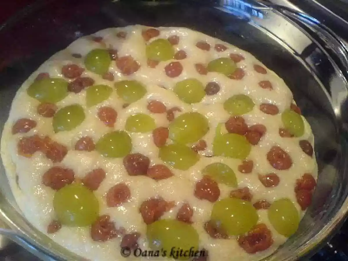 TARTA CU VISINE SI STRUGURI! - poza 4