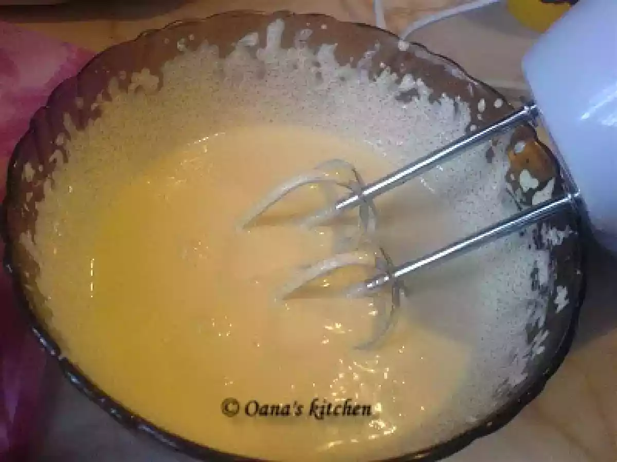 TARTA CU VISINE SI STRUGURI! - poza 6