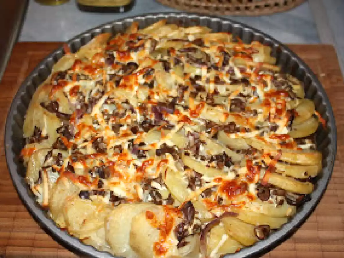 Tarta de cartofi la cuptor