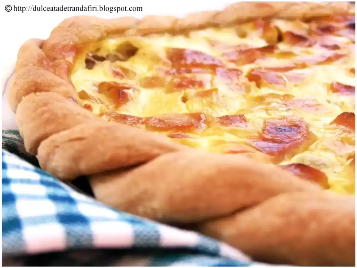 Tarta de curcan cu mere