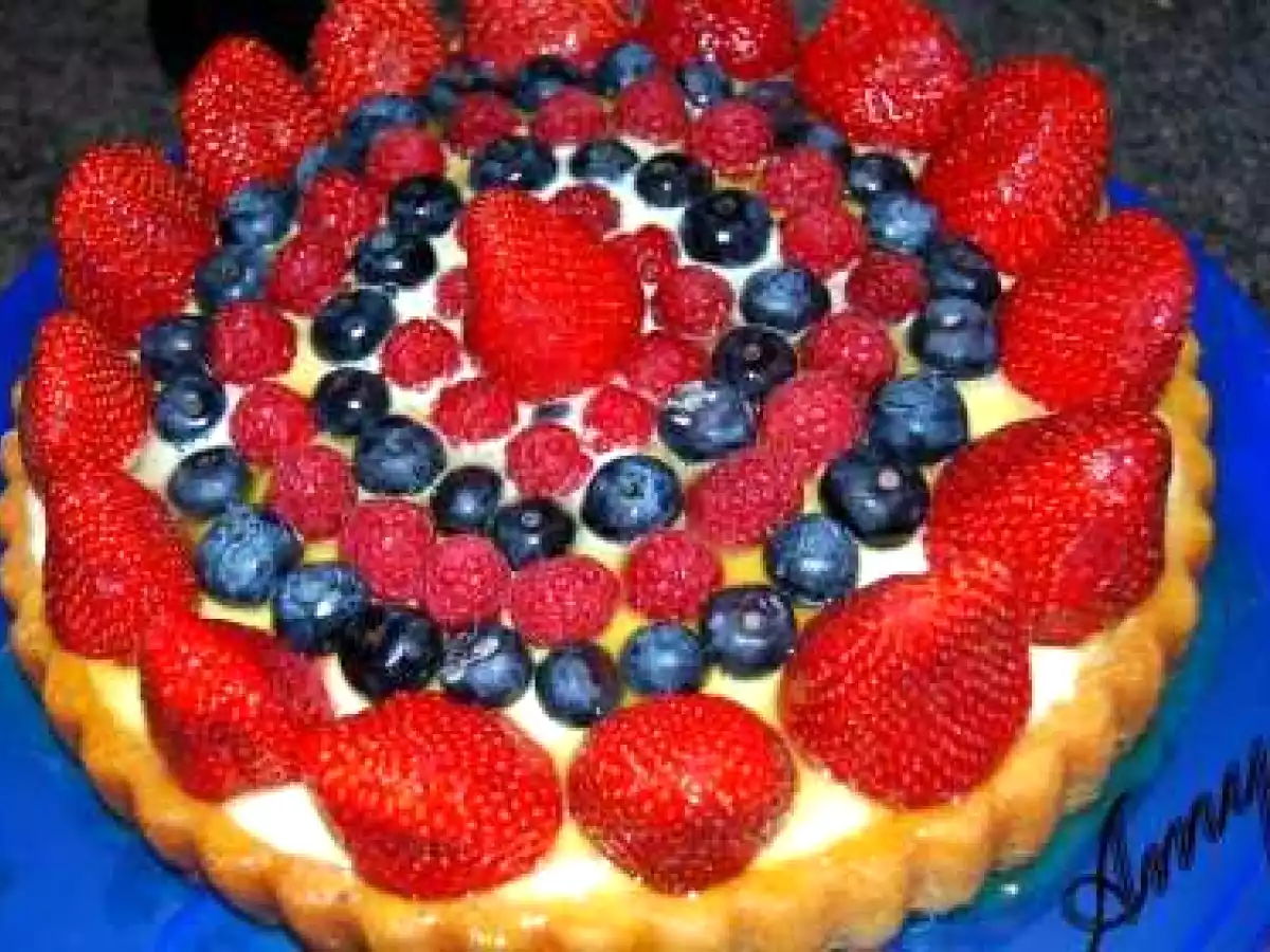 Tarta de vara cu fructe de padure ! - poza 3