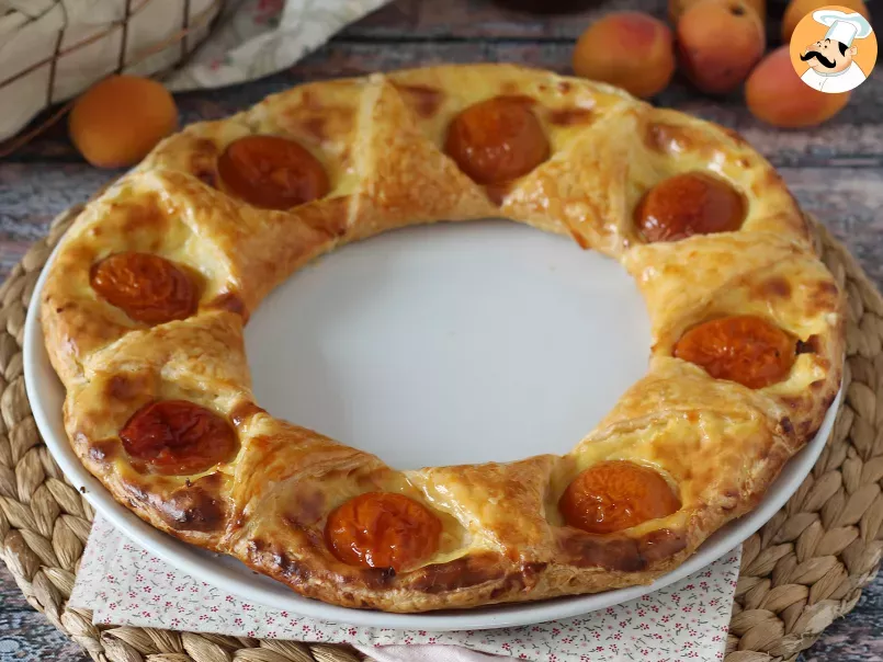 Tarta Oranaise - Aluat de foietaj, cremă patiserie și caise, poza 1