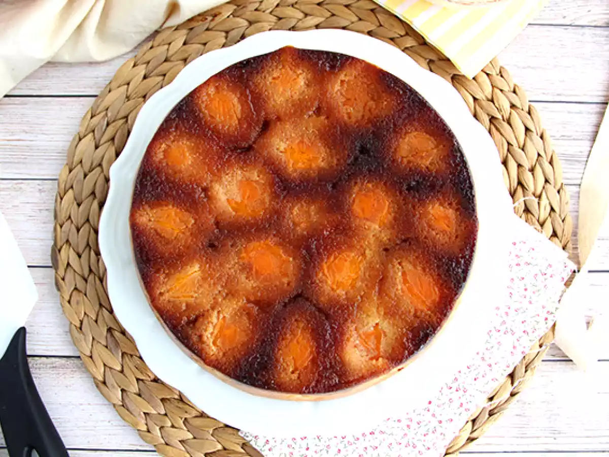 Tarta rasturnata cu caise - poza 3