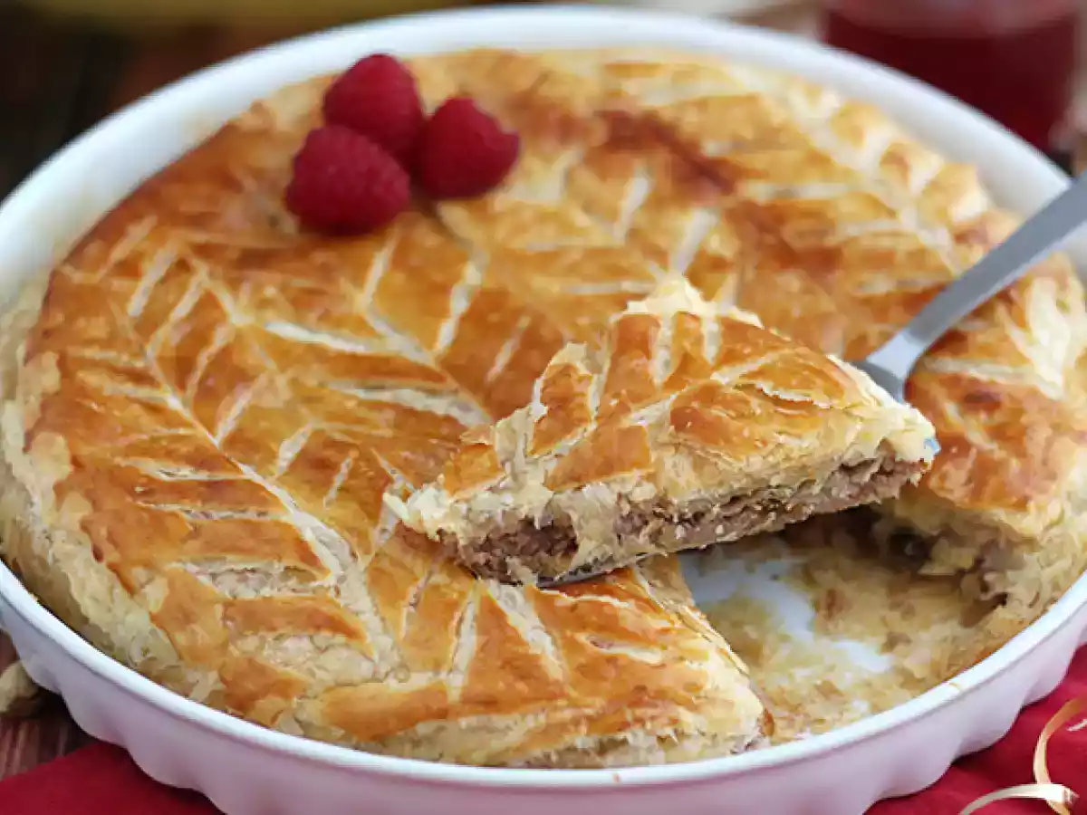 Tarta regilor cu zmeura si fistic - poza 5