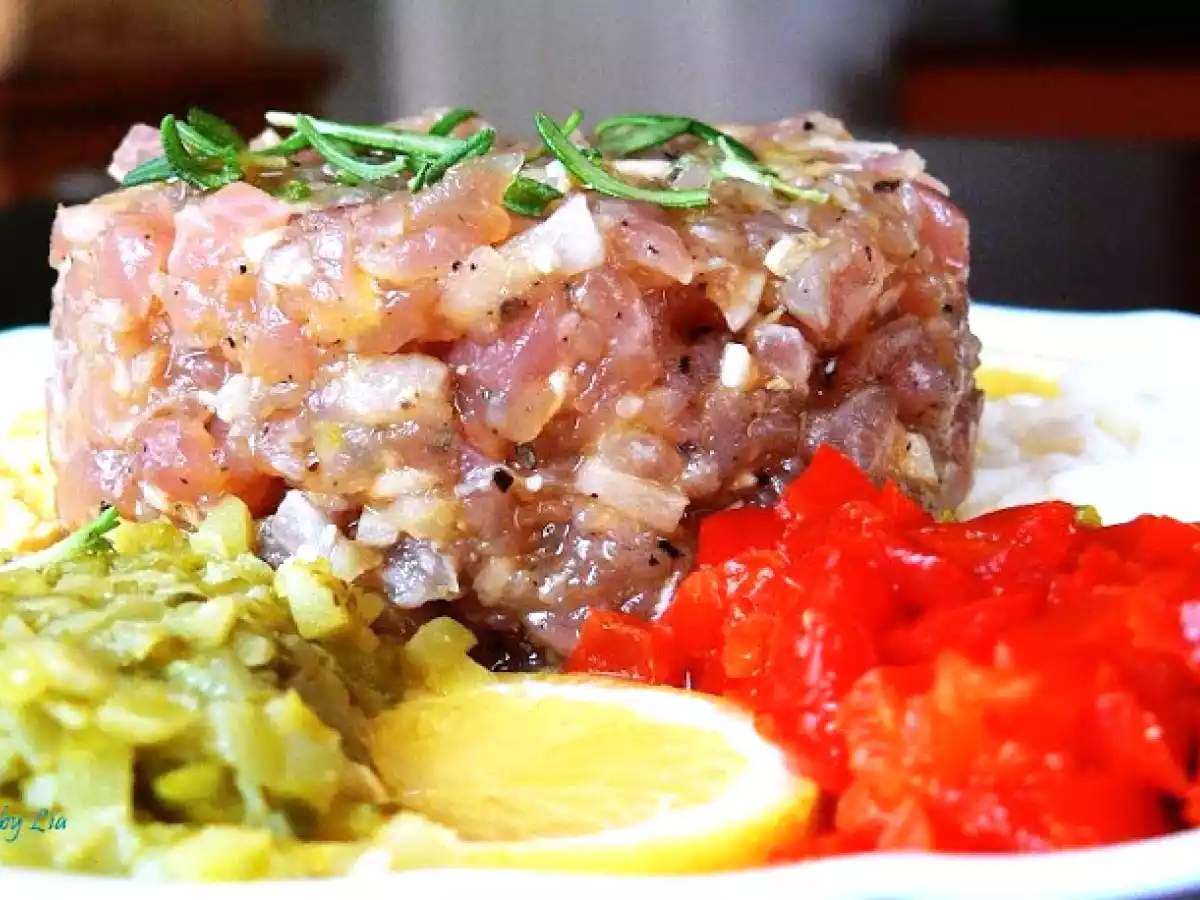 Tartar de ton cu garnituri de iarna